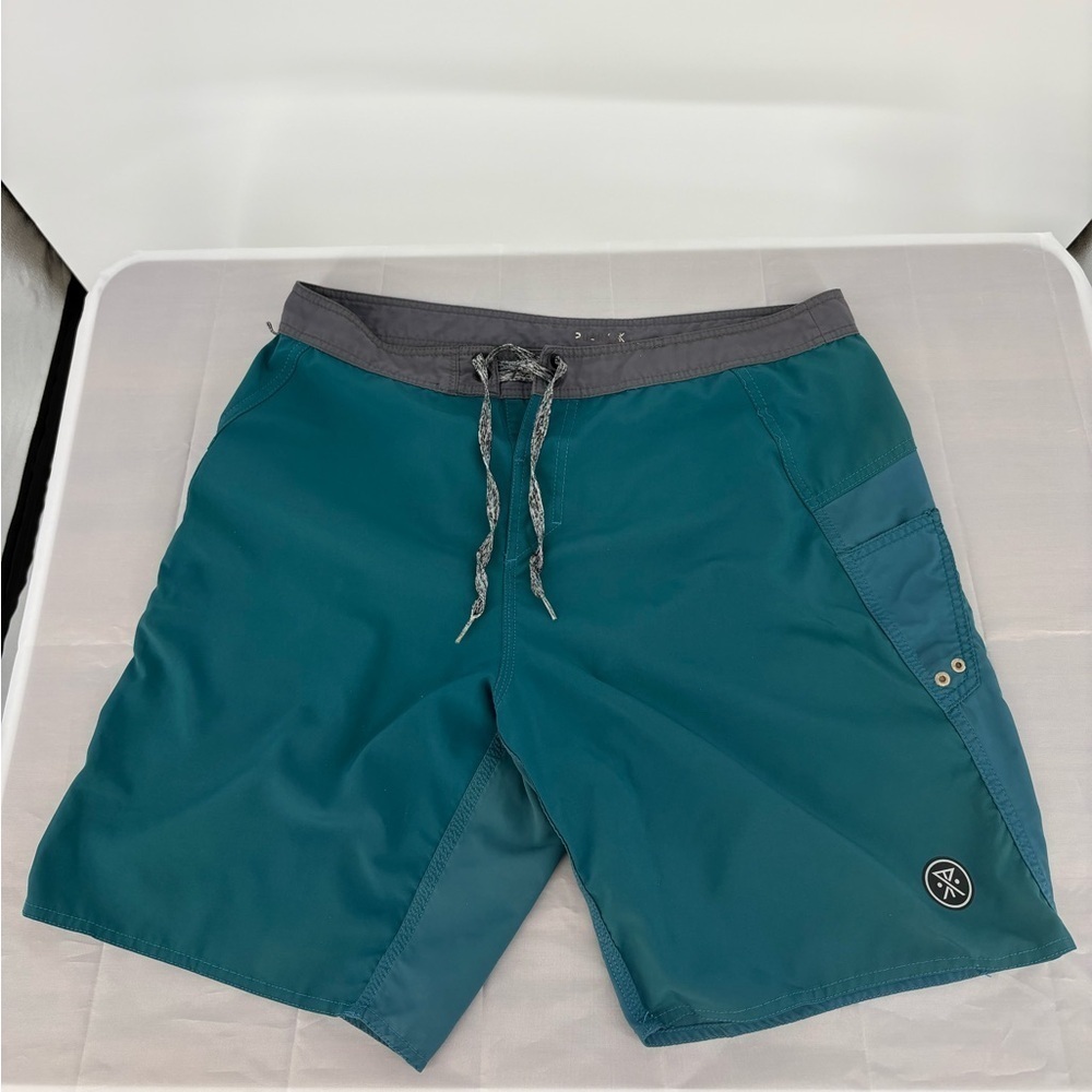 ROARK TURQUOISE BOARDSHORTS